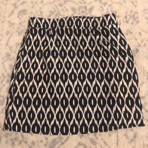 Patterned mini skirt - Picture 1 of 2